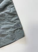 The North Face kraťasy, velikost S — second hand, velmi dobrý — detail 2