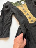 Amann bavorské šaty, velikost 34 — second hand, velmi dobrý — detail 6
