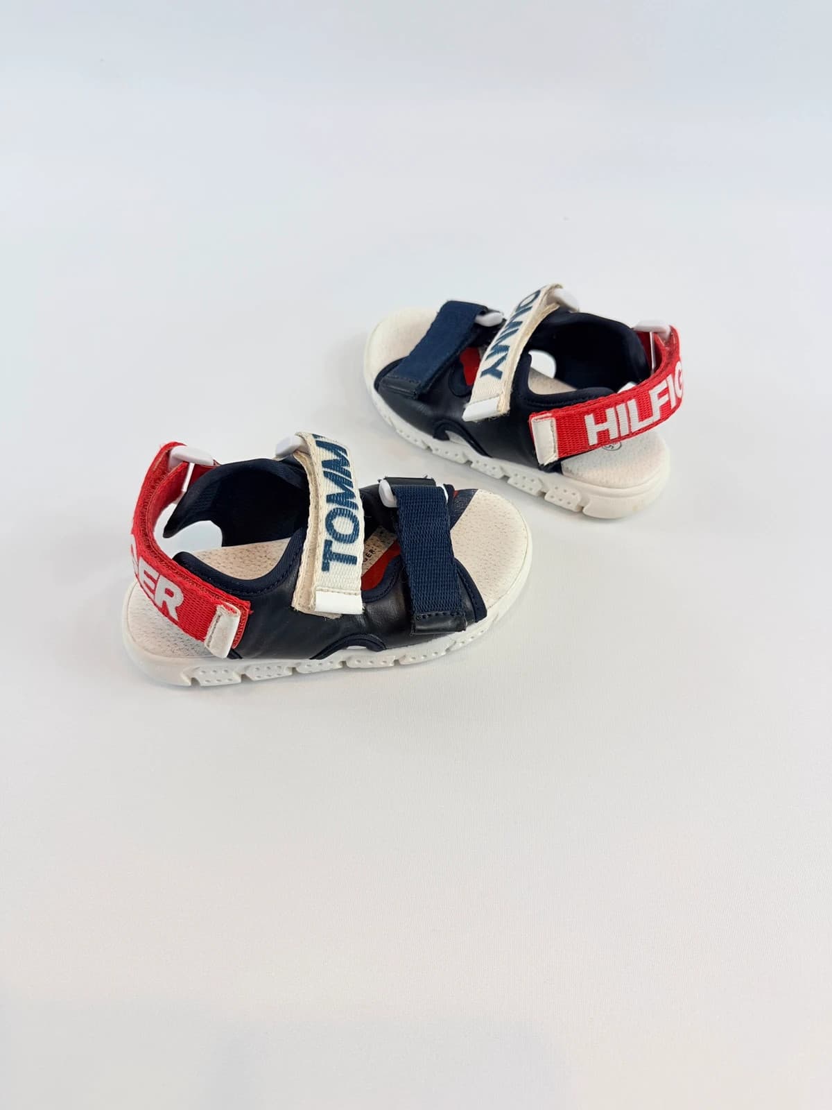 Sandále Tommy Hilfiger, velikost 25 — second hand, velmi dobrý