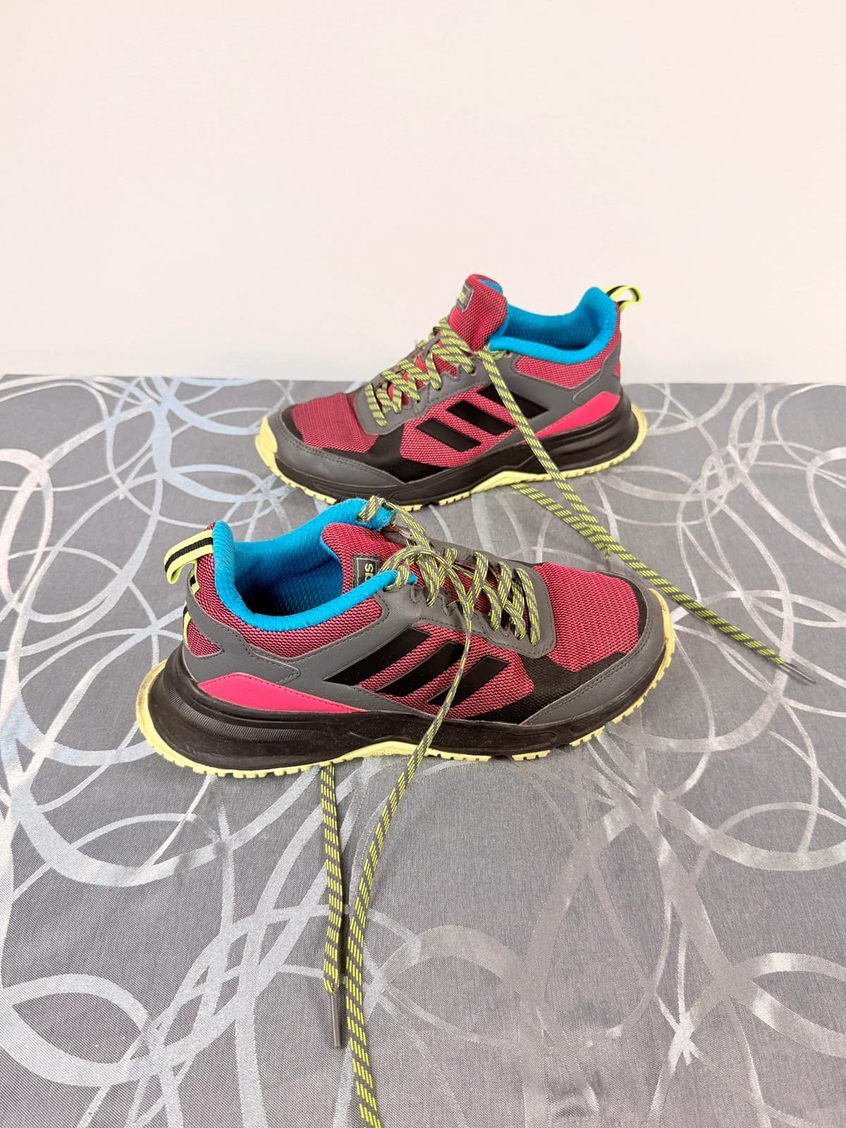 Adidas boty / tenisky, velikost 38 — second hand, velmi dobrý