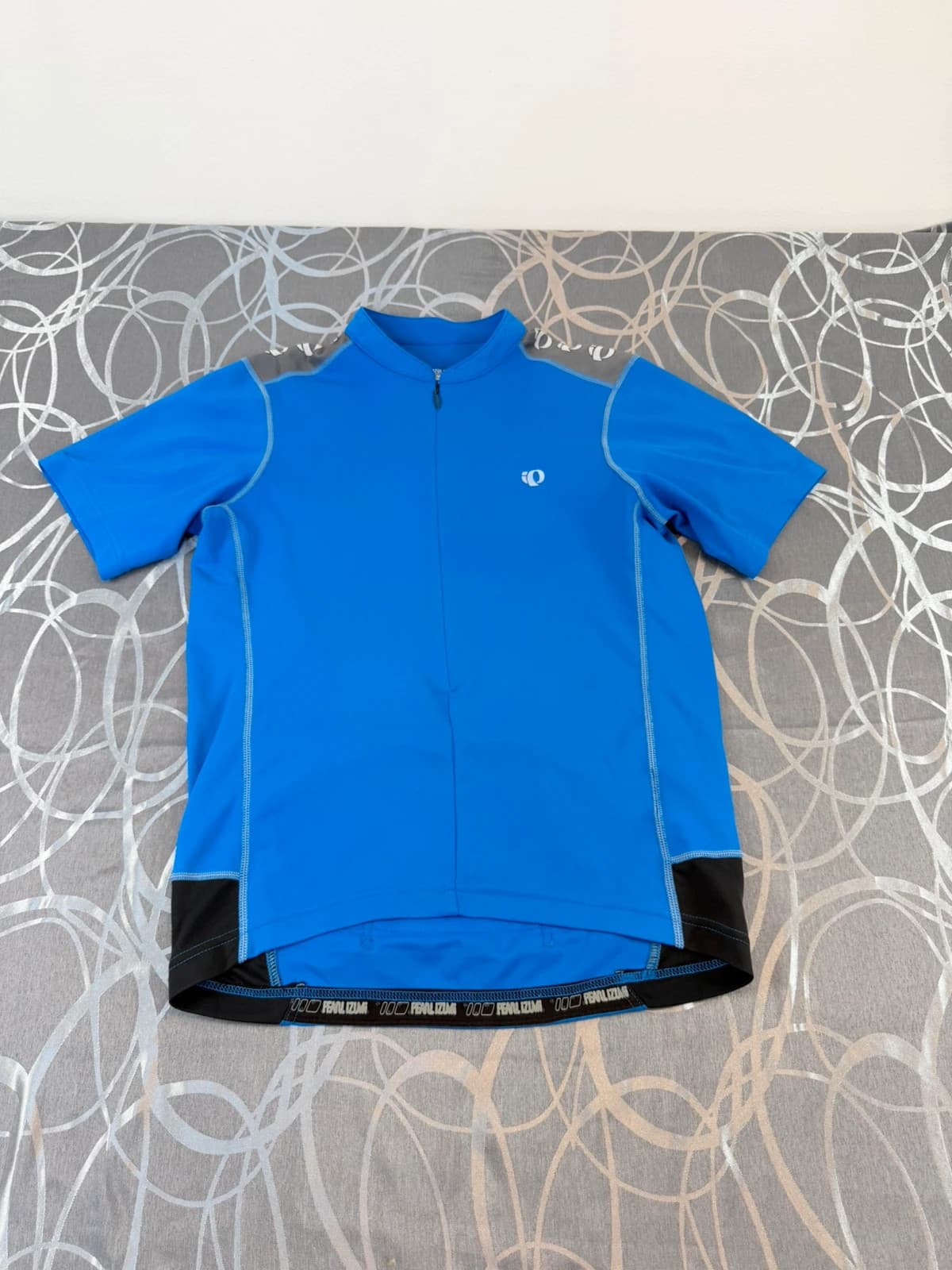 Cyklistické triko Pearl iZUMi, velikost M — second hand, velmi dobrý