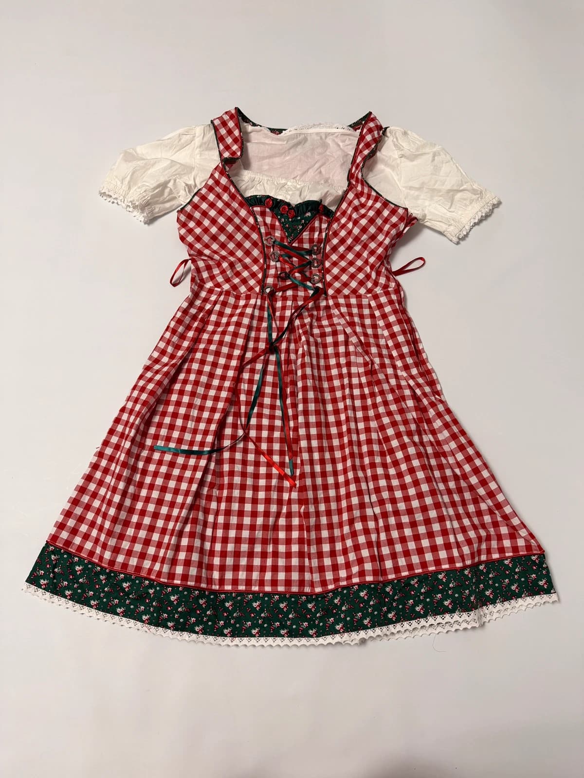 Amisu bavorské šaty / dirndl / kroj, velikost 38 — second hand, velmi dobrý