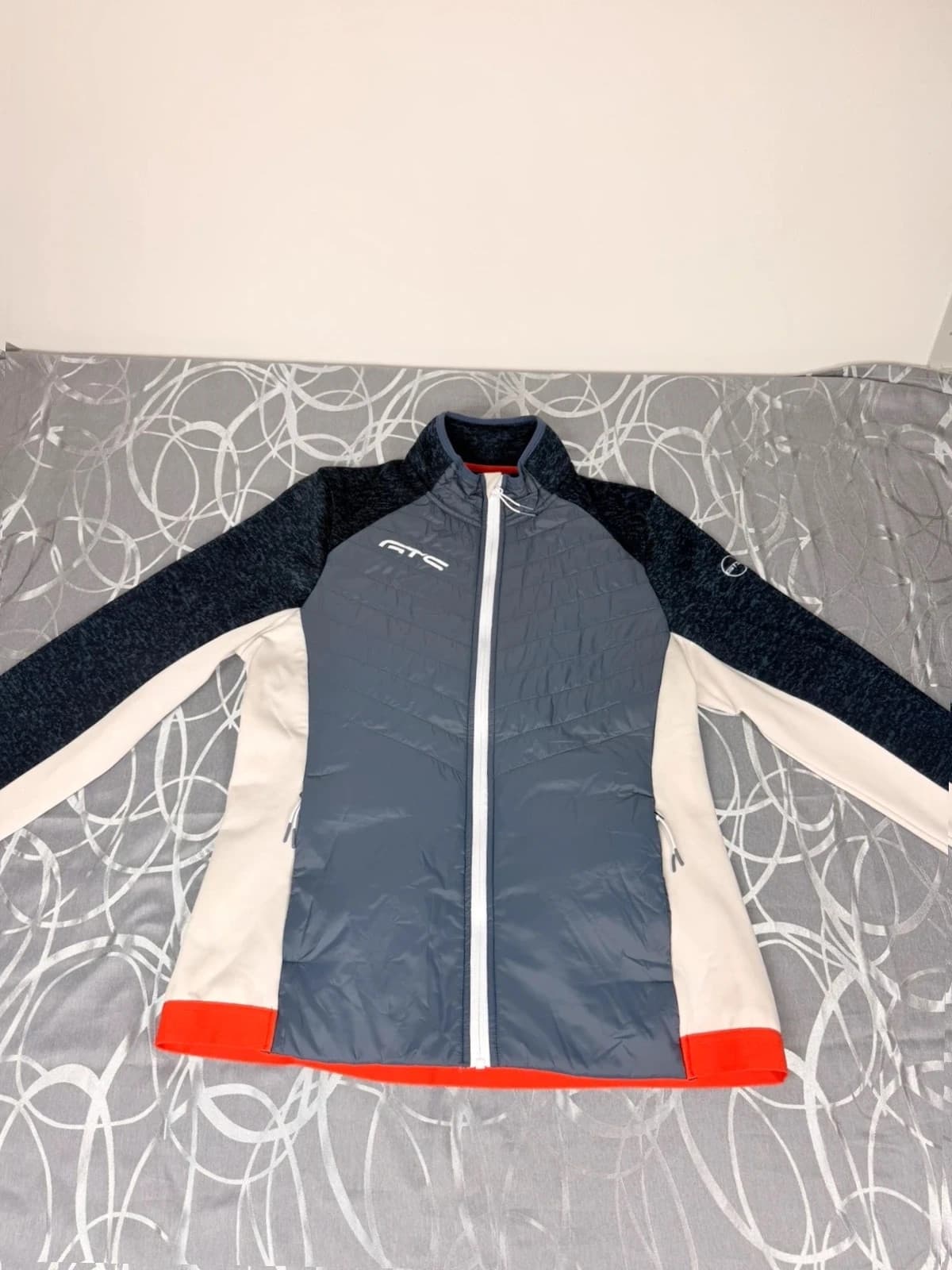 GTS bunda, velikost M — second hand, velmi dobrý