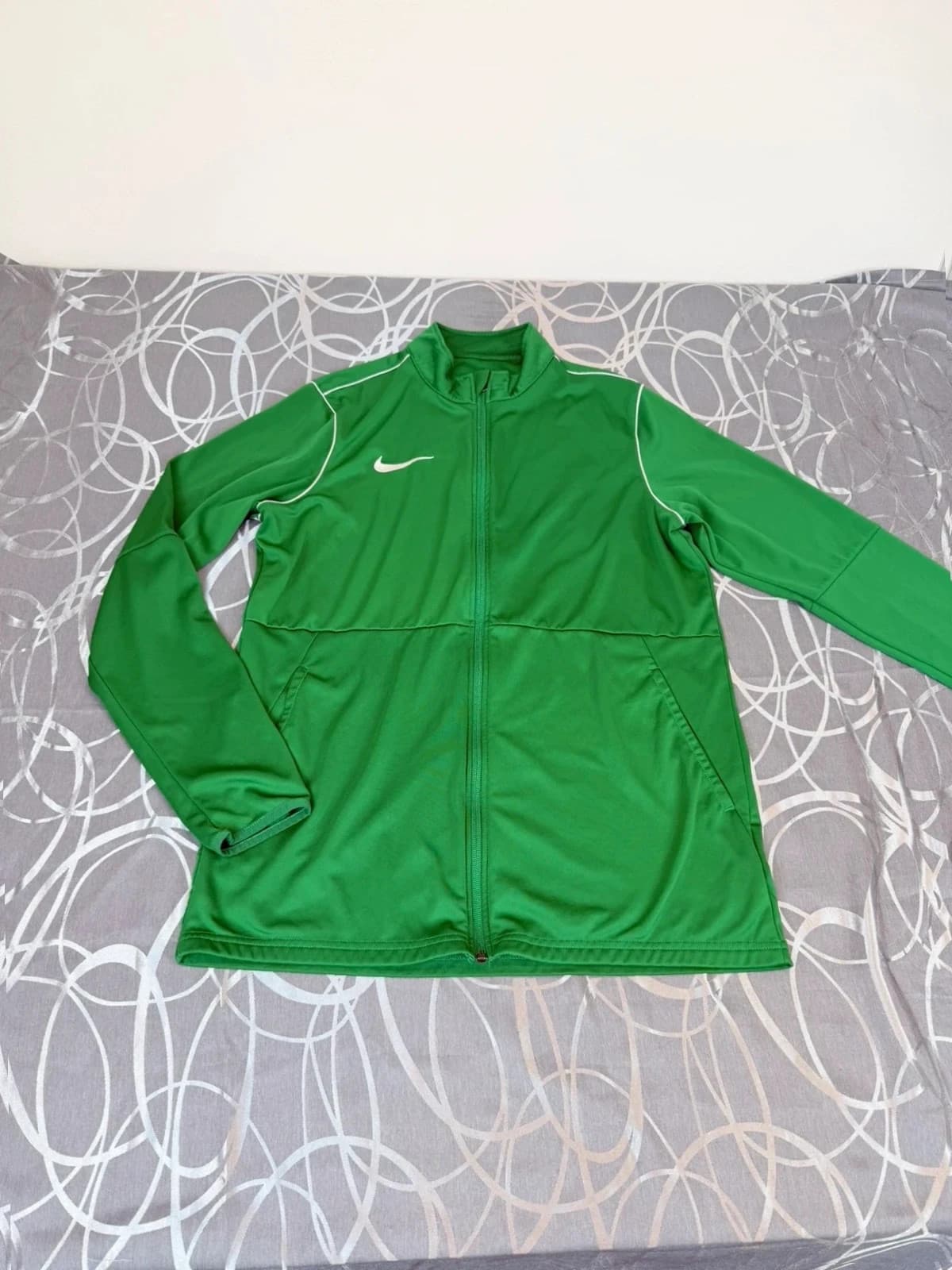 Nike dri-fit mikina, velikost L — second hand, velmi dobrý