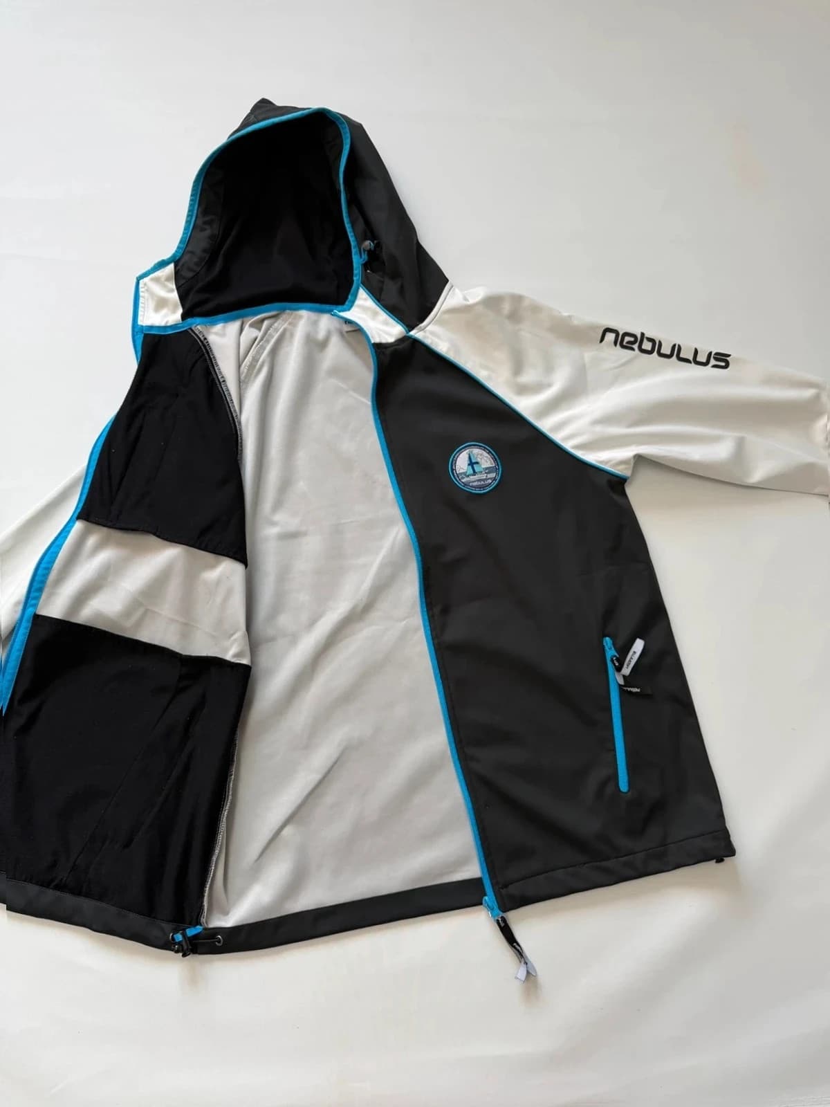 Nebulus softshellová bunda, velikost XL — second hand, velmi dobrý