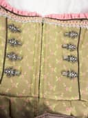 Krüger Madl Krüger bavorské šaty / dirndl / kroj, velikost 44 — second hand, velmi dobrý — detail 4