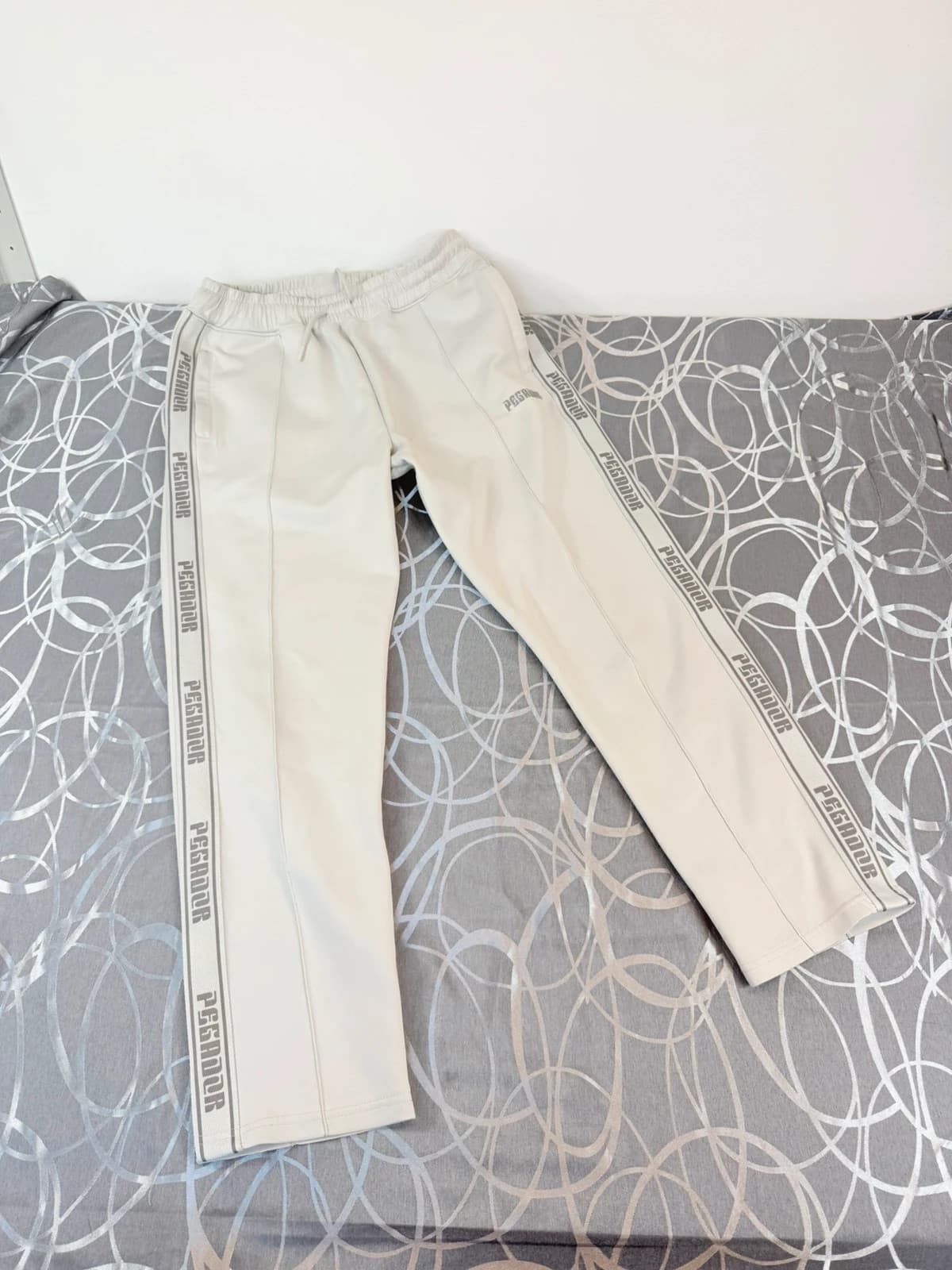 Pegador tepláky, velikost M — second hand, velmi dobrý