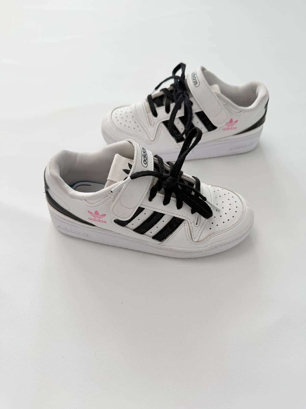 Adidas boty / tenisky, velikost 32 — second hand, velmi dobrý