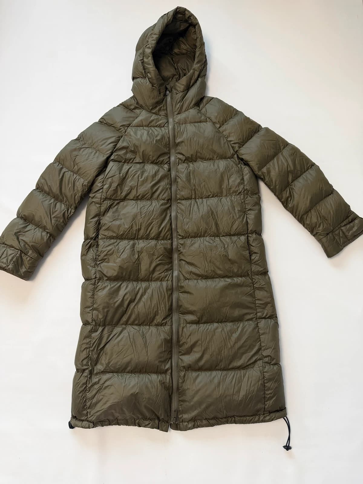 H&M péřový kabát, velikost XS — second hand, velmi dobrý
