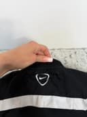 Nike bunda, velikost L — second hand, velmi dobrý — detail 7