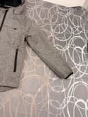 H&M softshellová bunda, velikost 146 — second hand, velmi dobrý — detail 4