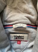Tommy Hilfiger mikina, velikost L — second hand, velmi dobrý — detail 3