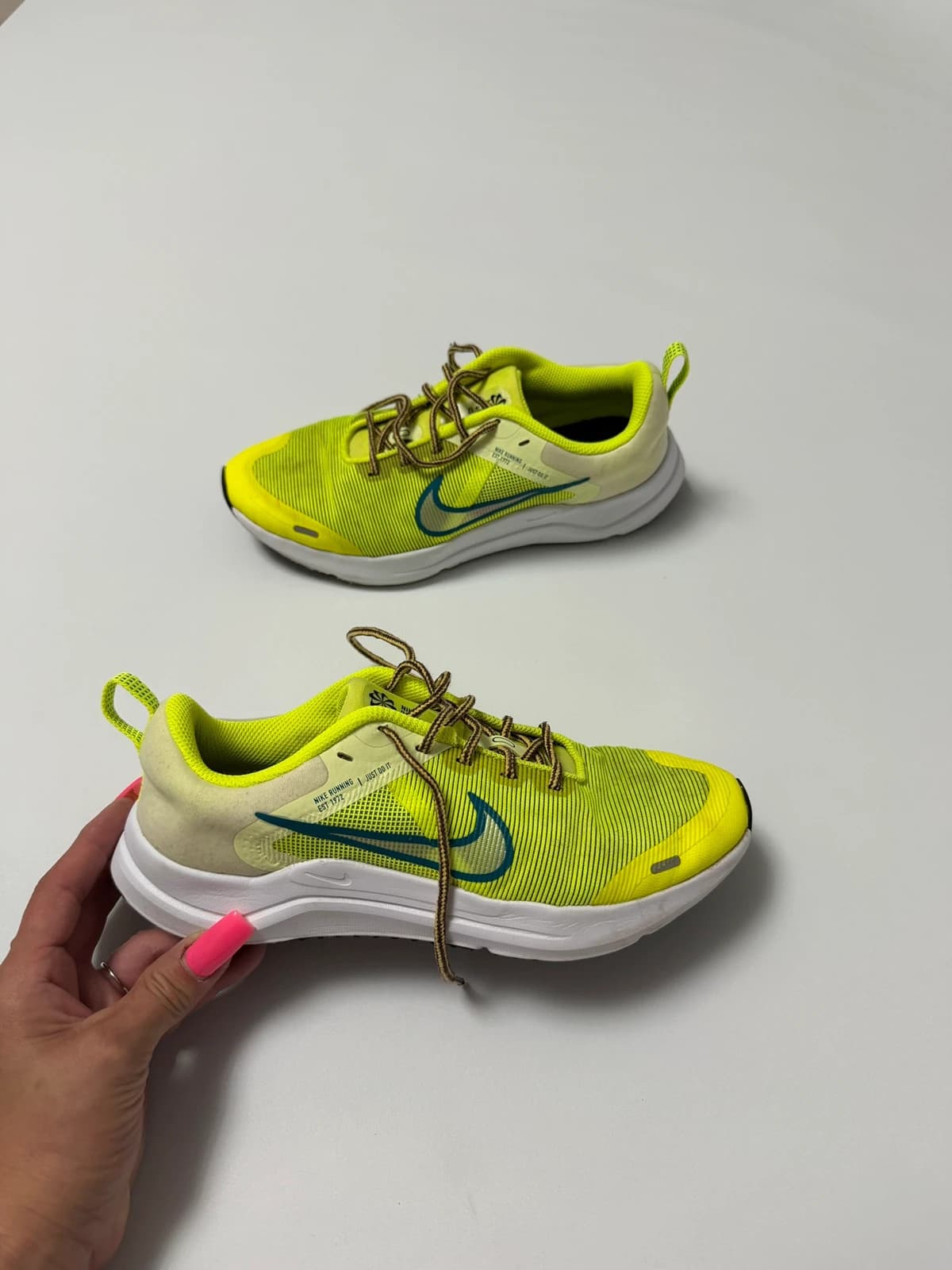 Nike tenisky, velikost 35 — second hand, velmi dobrý