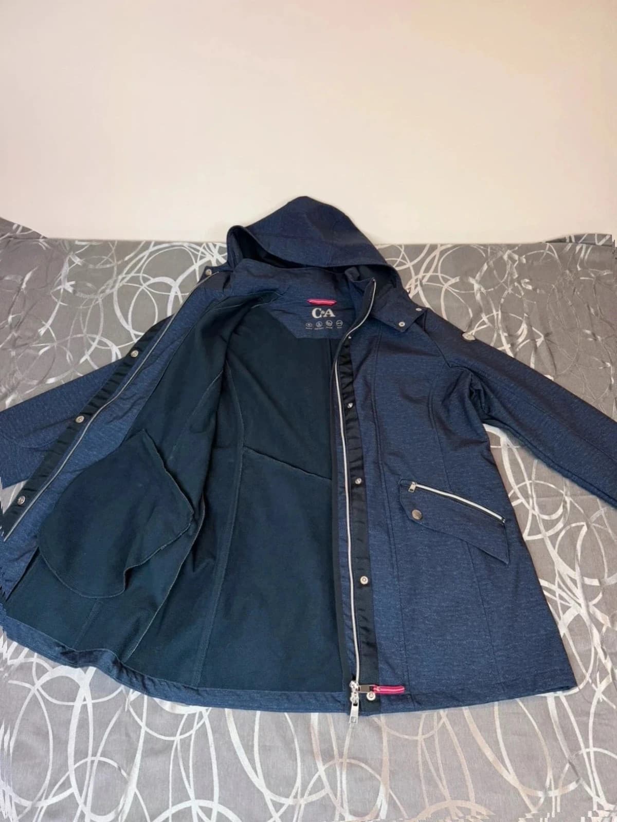 C&A softshellová bunda, velikost 40 — second hand, velmi dobrý
