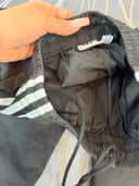 Sportovní kalhoty Adidas, velikost S — second hand, velmi dobrý — detail 5