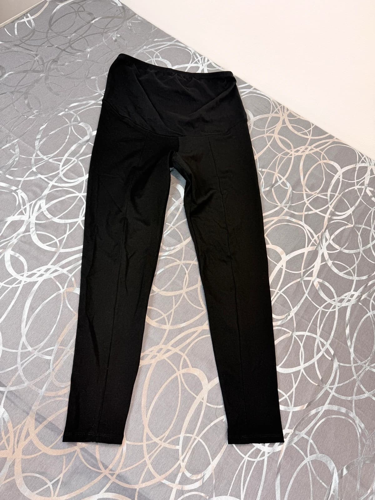 H&M těhotenské leginy, velikost L — second hand, velmi dobrý
