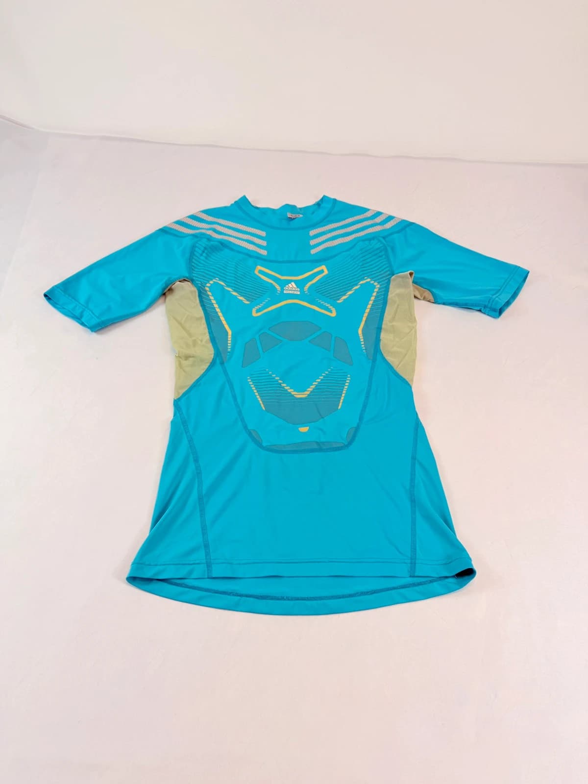 Adidas triko, velikost M — second hand, velmi dobrý