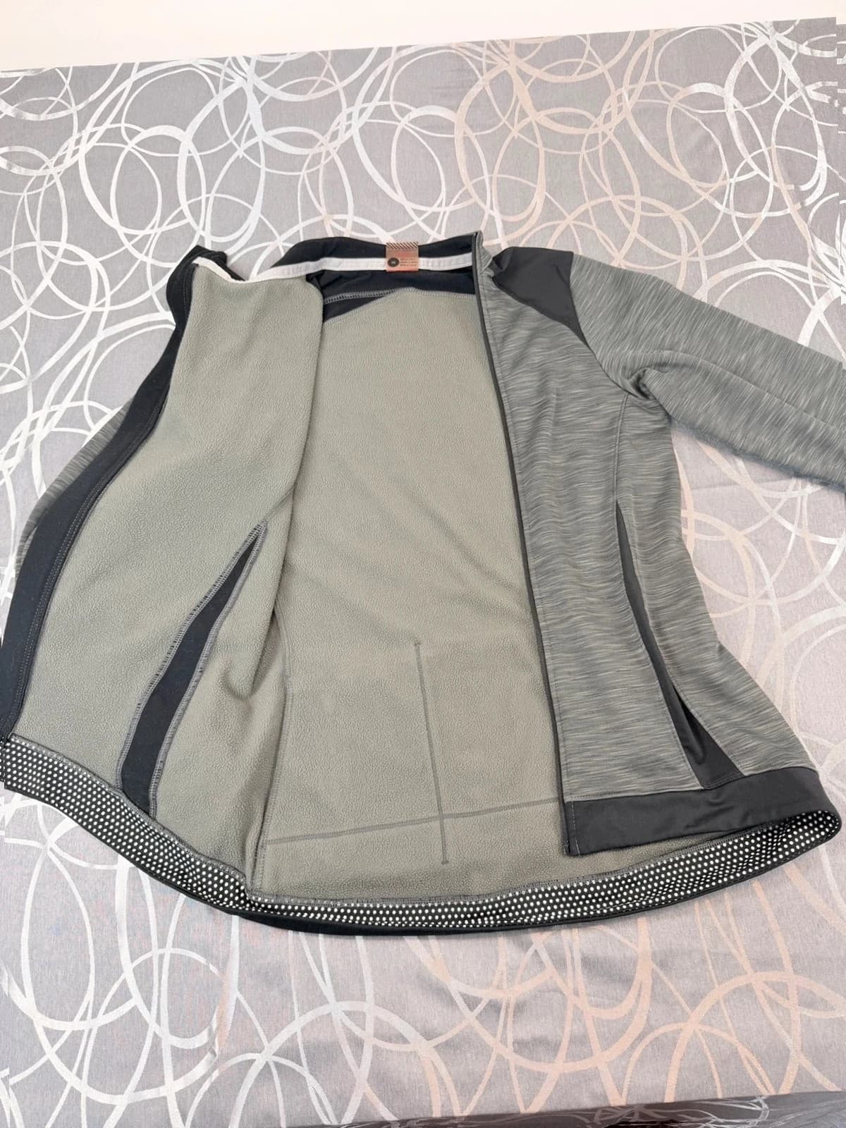 Bontrager cyklistická mikina, velikost S — second hand, velmi dobrý