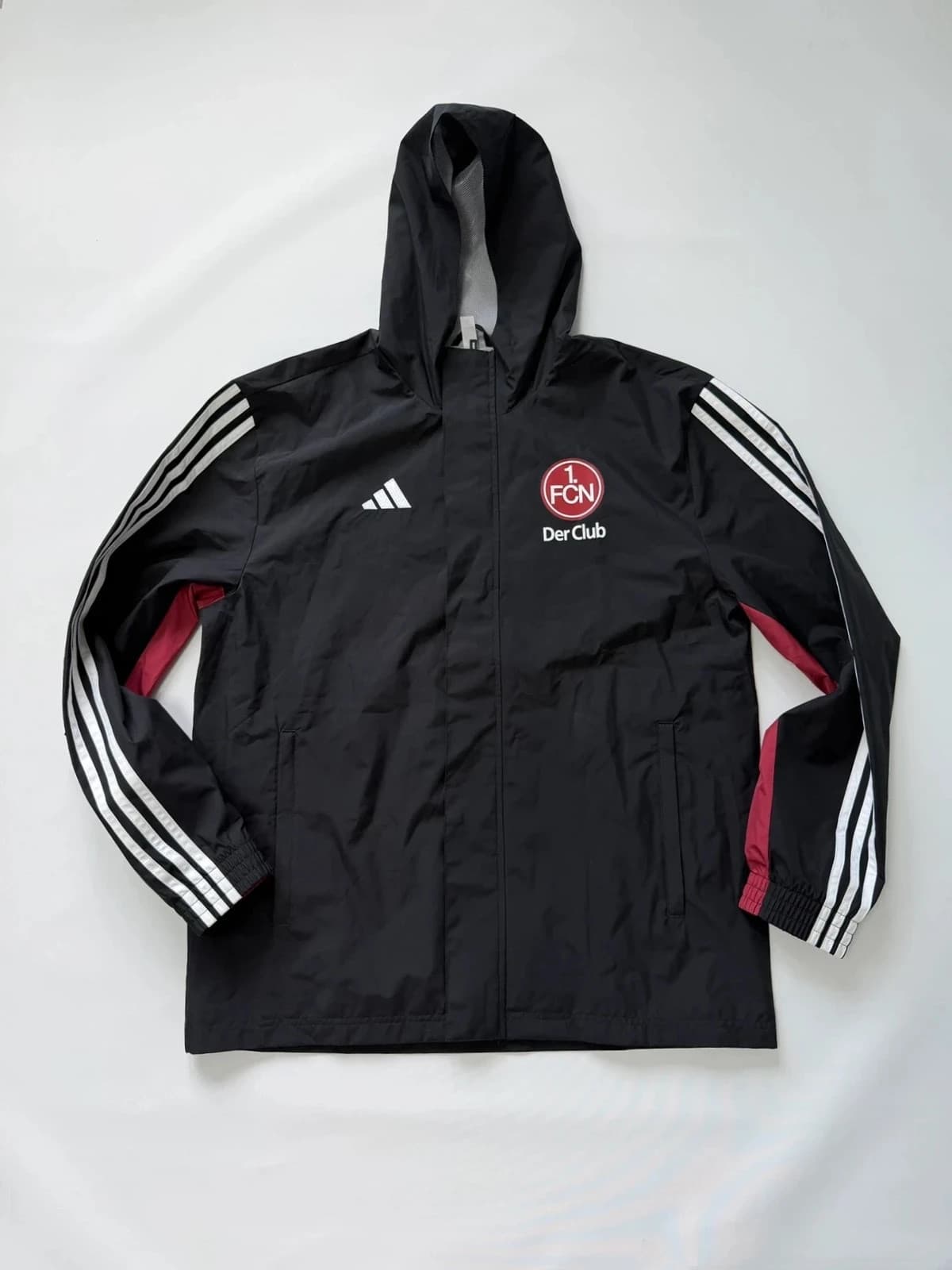 Adidas bunda, velikost M — second hand, velmi dobrý