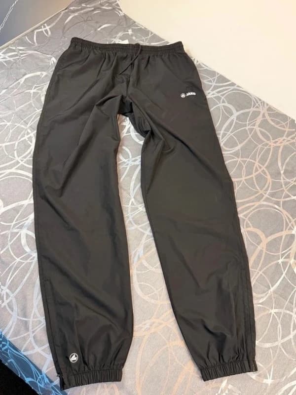 Jako sportovní kalhoty, velikost XL — second hand, velmi dobrý