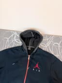 Nike Jordan mikina, velikost L — second hand, velmi dobrý — detail 3