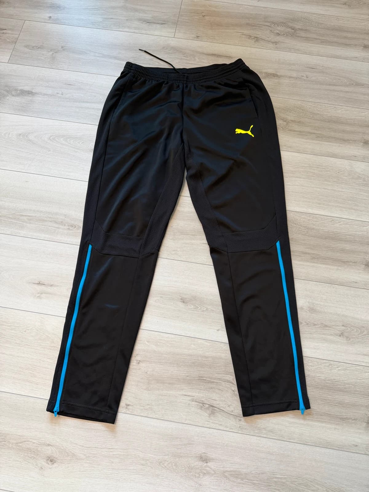 Puma tepláky, velikost L — second hand, velmi dobrý