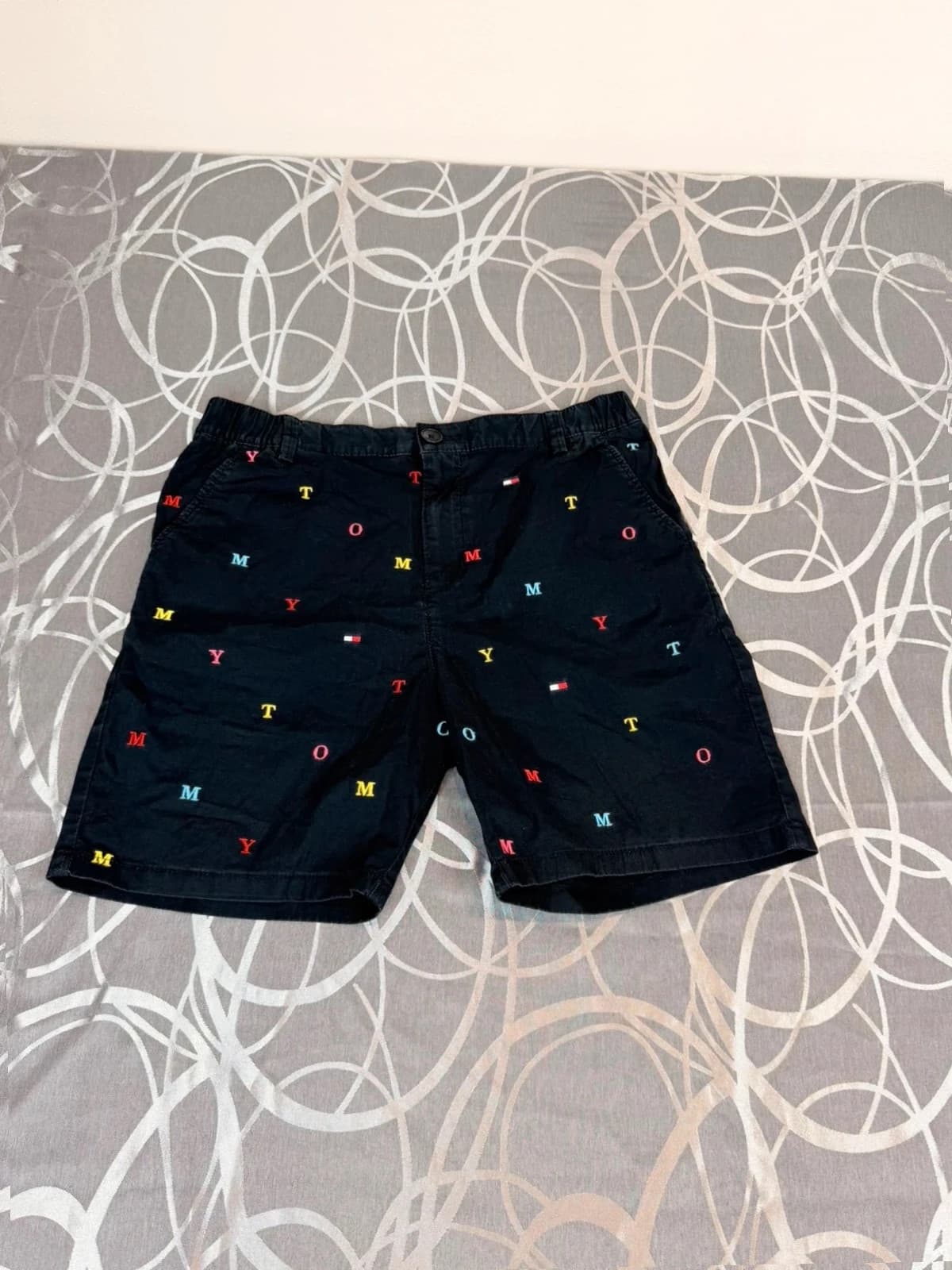 Tommy Hilfiger kraťasy, velikost 152 — second hand, velmi dobrý