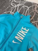 Nike mikina, velikost 128 — second hand, velmi dobrý — detail 3