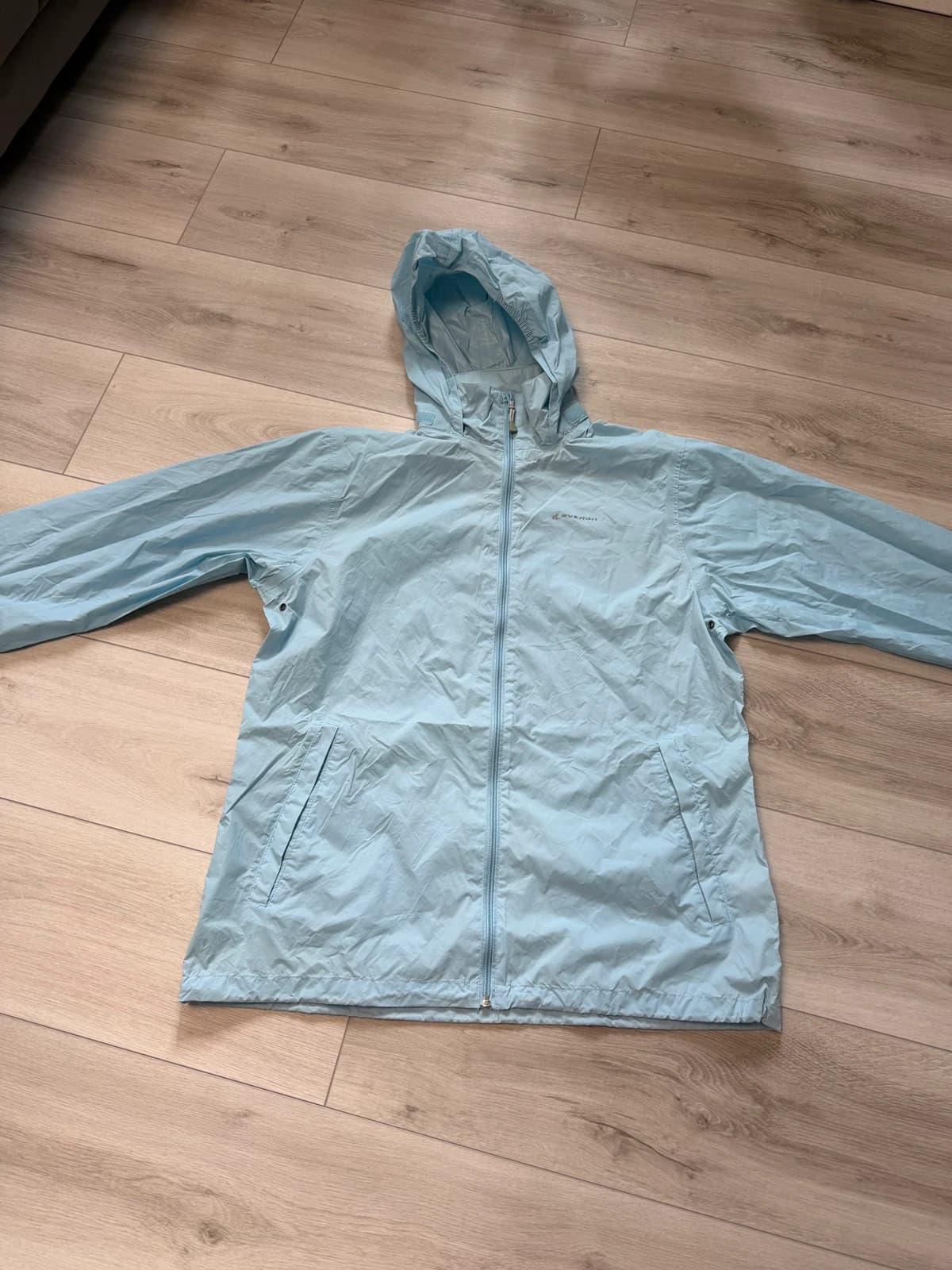 Everton nepromokavá bunda, velikost XL — second hand, velmi dobrý