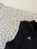 Adidas vesta, velikost M — second hand, velmi dobrý — detail 3