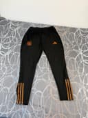 Adidas tepláky, velikost M — second hand, velmi dobrý — detail 1