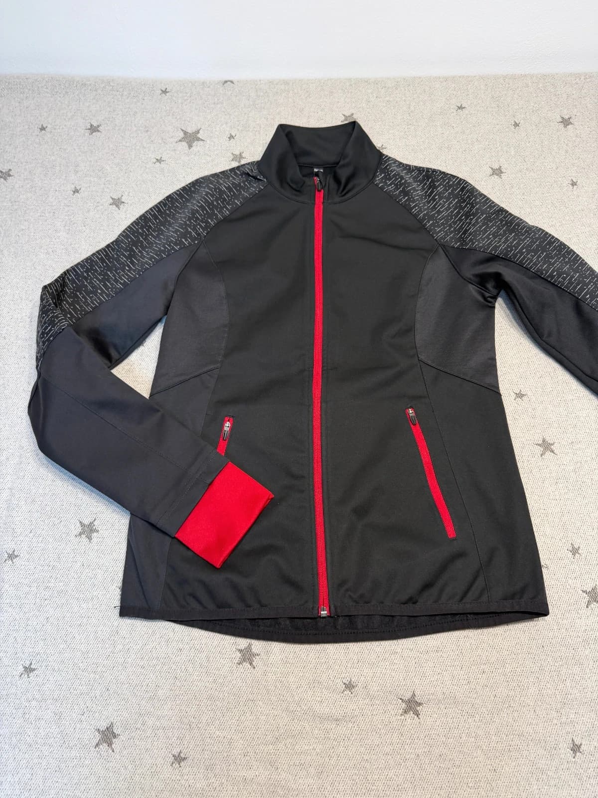 Bez značky Sportovni bunda, velikost S — second hand, velmi dobrý
