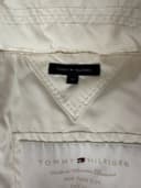 Tommy Hilfiger péřivá vesta, velikost M — second hand, velmi dobrý — detail 3