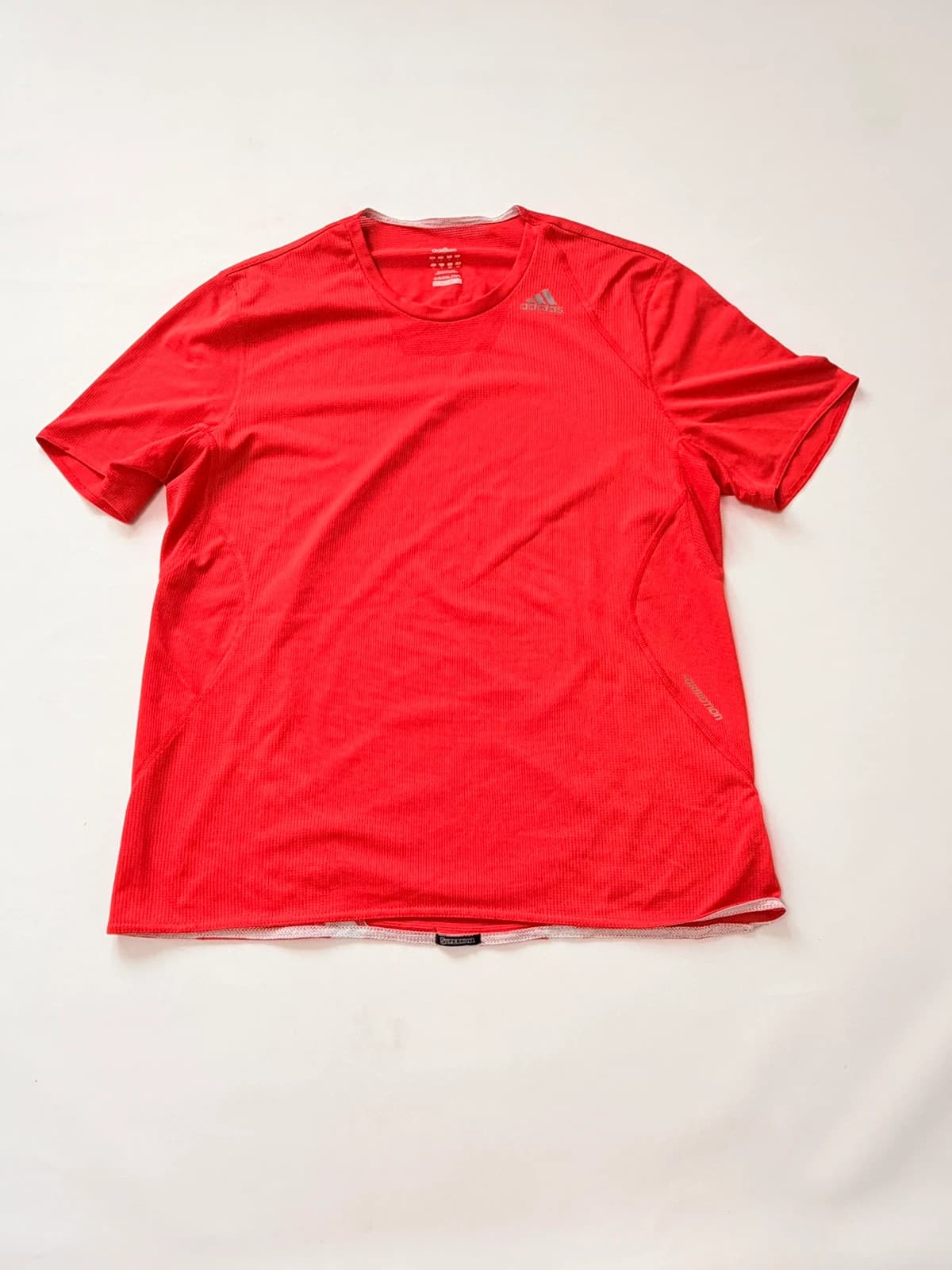 Adidas triko, velikost L — second hand, velmi dobrý