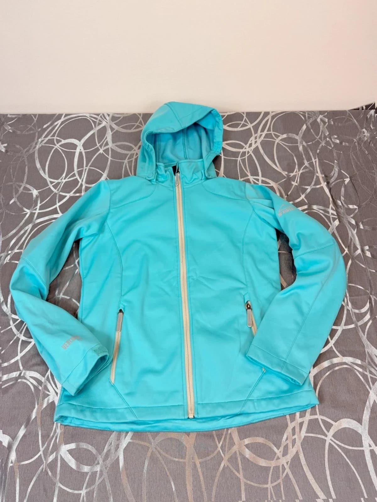 McKinley softshellová bunda, velikost 164 — second hand, velmi dobrý