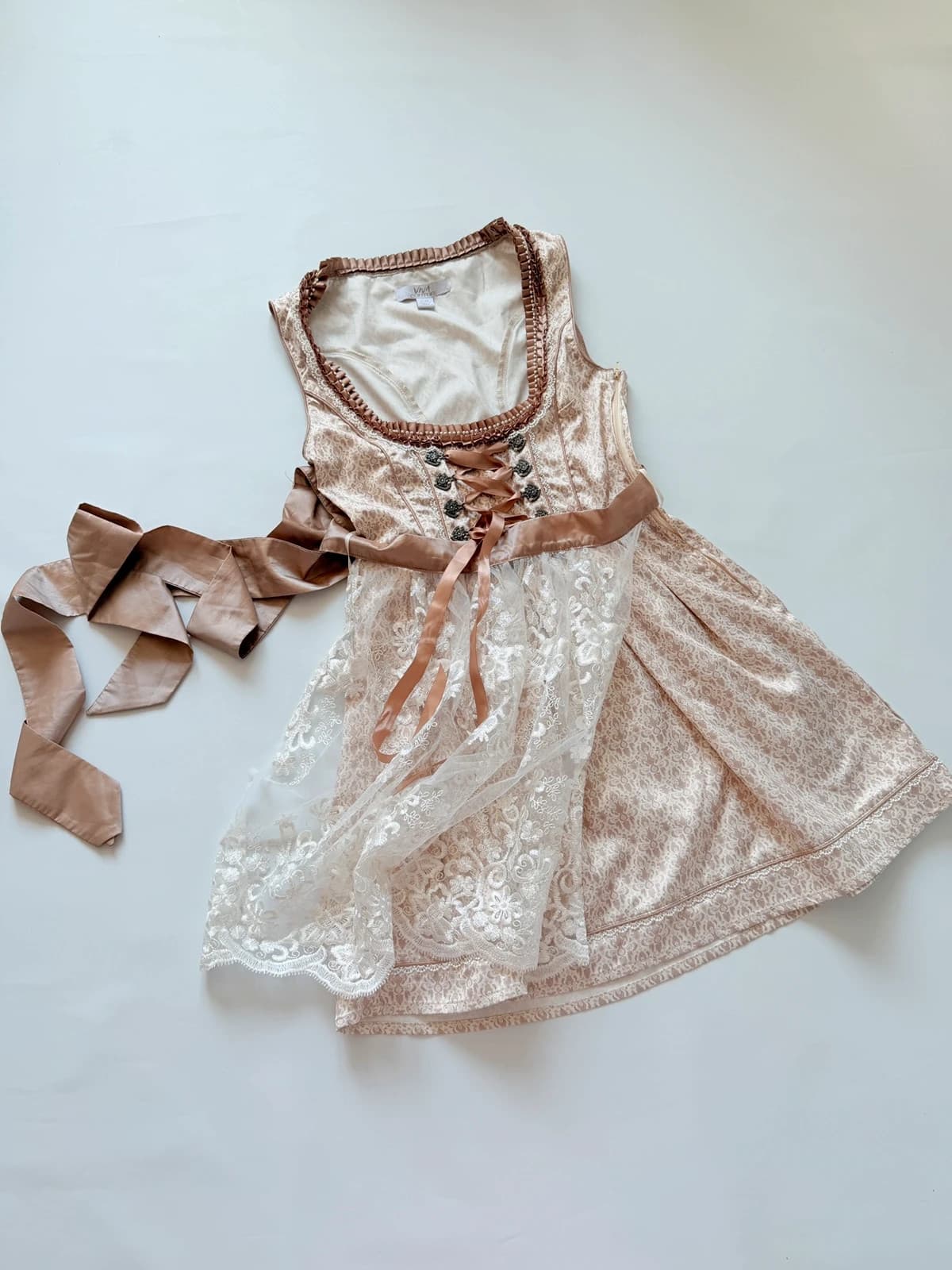 Bavorské šaty / dirndl / kroj Viva Couture, velikost 34 — second hand, velmi dobrý