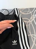 Sportovní kalhoty Adidas, velikost S — second hand, velmi dobrý — detail 6