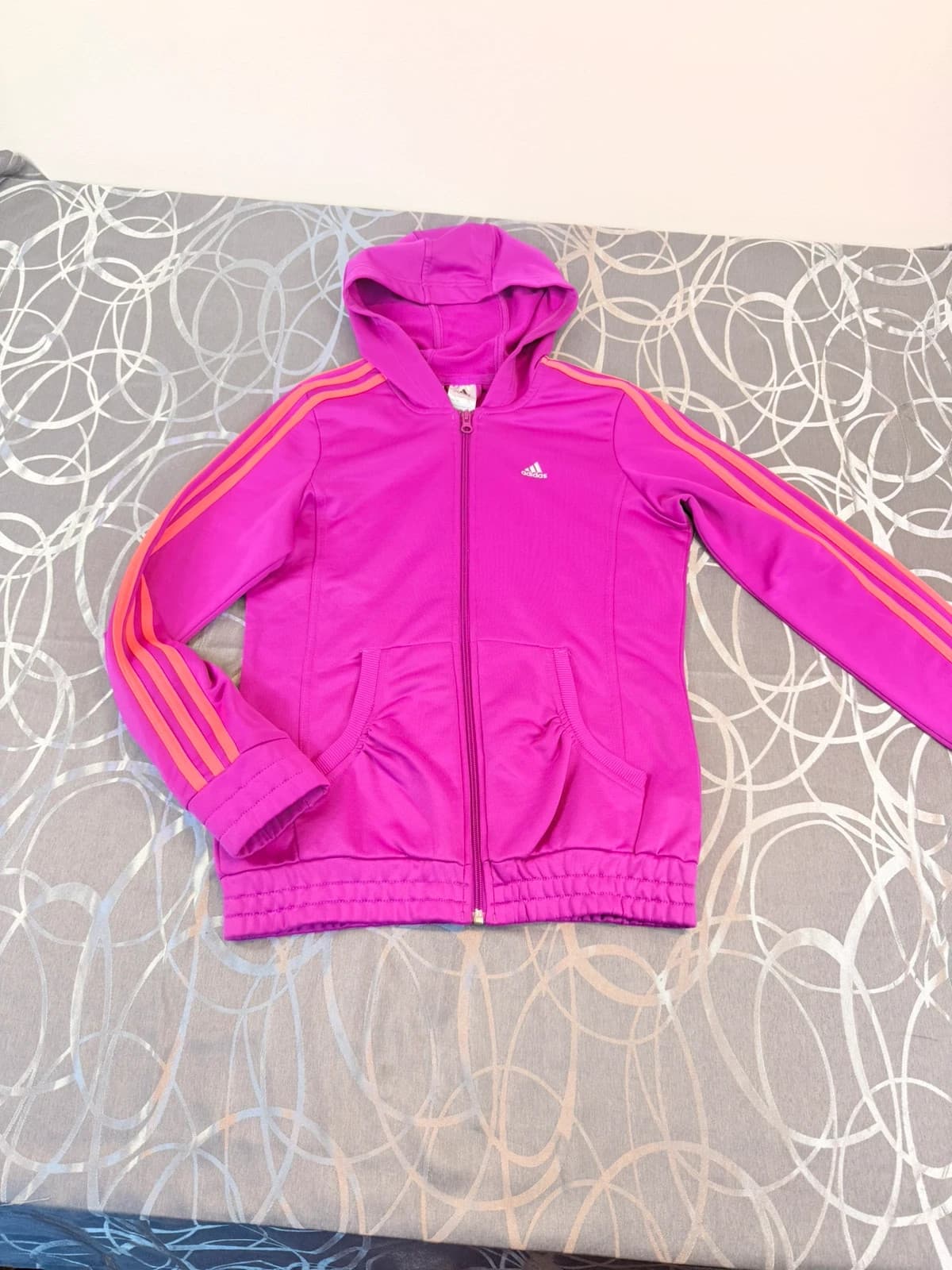 Mikina Adidas, velikost 170 — second hand, velmi dobrý
