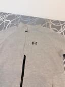 Under Armour mikina, velikost S — second hand, velmi dobrý — detail 2