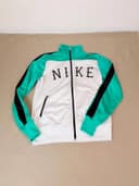 Nike mikina, velikost M — second hand, velmi dobrý — detail 1