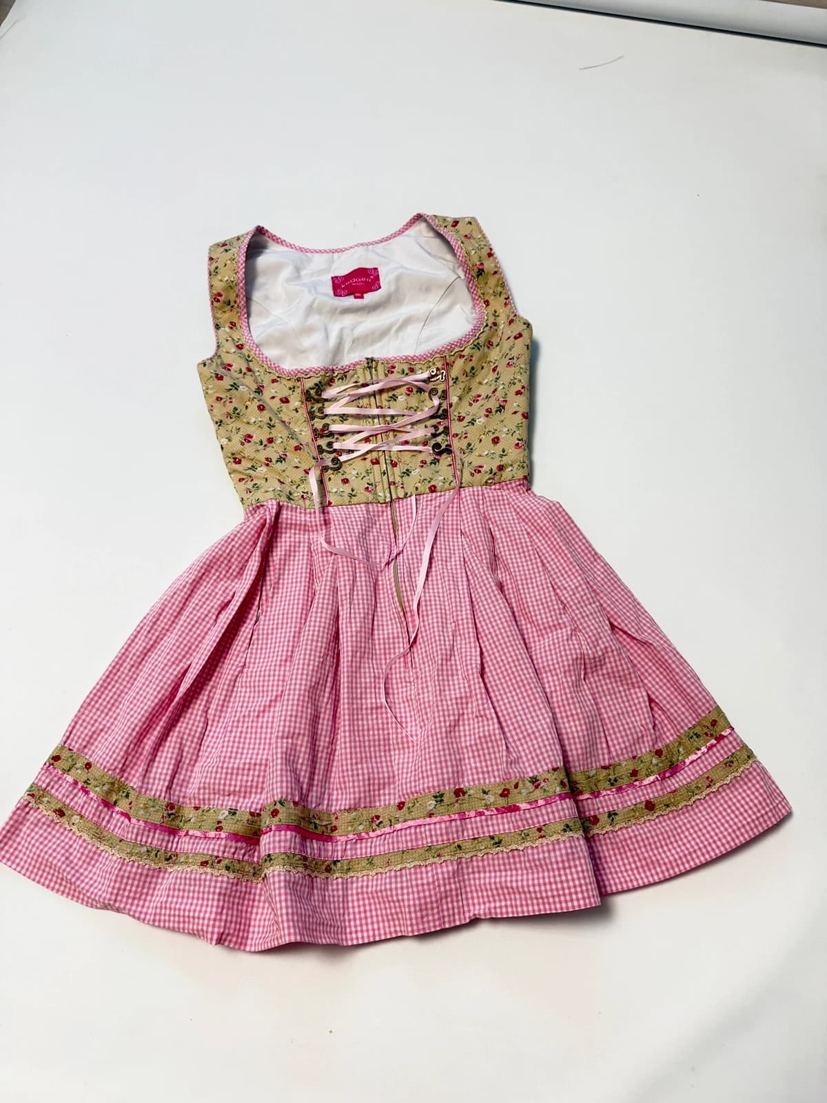 Krüger Madl Krüger bavorské šaty / dirndl / kroj, velikost 32 — second hand, velmi dobrý