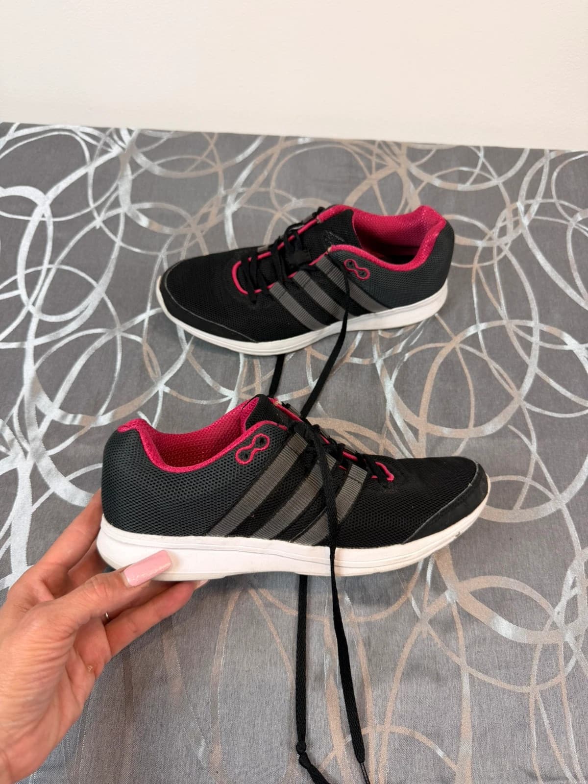 Tenisky Adidas, velikost 38 — second hand, dobrý