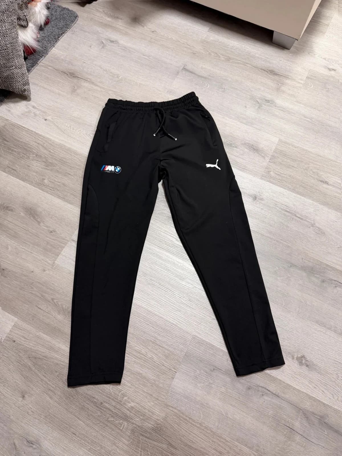 Puma BMW tepláky, velikost S — second hand, velmi dobrý