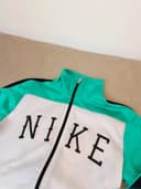 Nike mikina, velikost M — second hand, velmi dobrý — detail 2