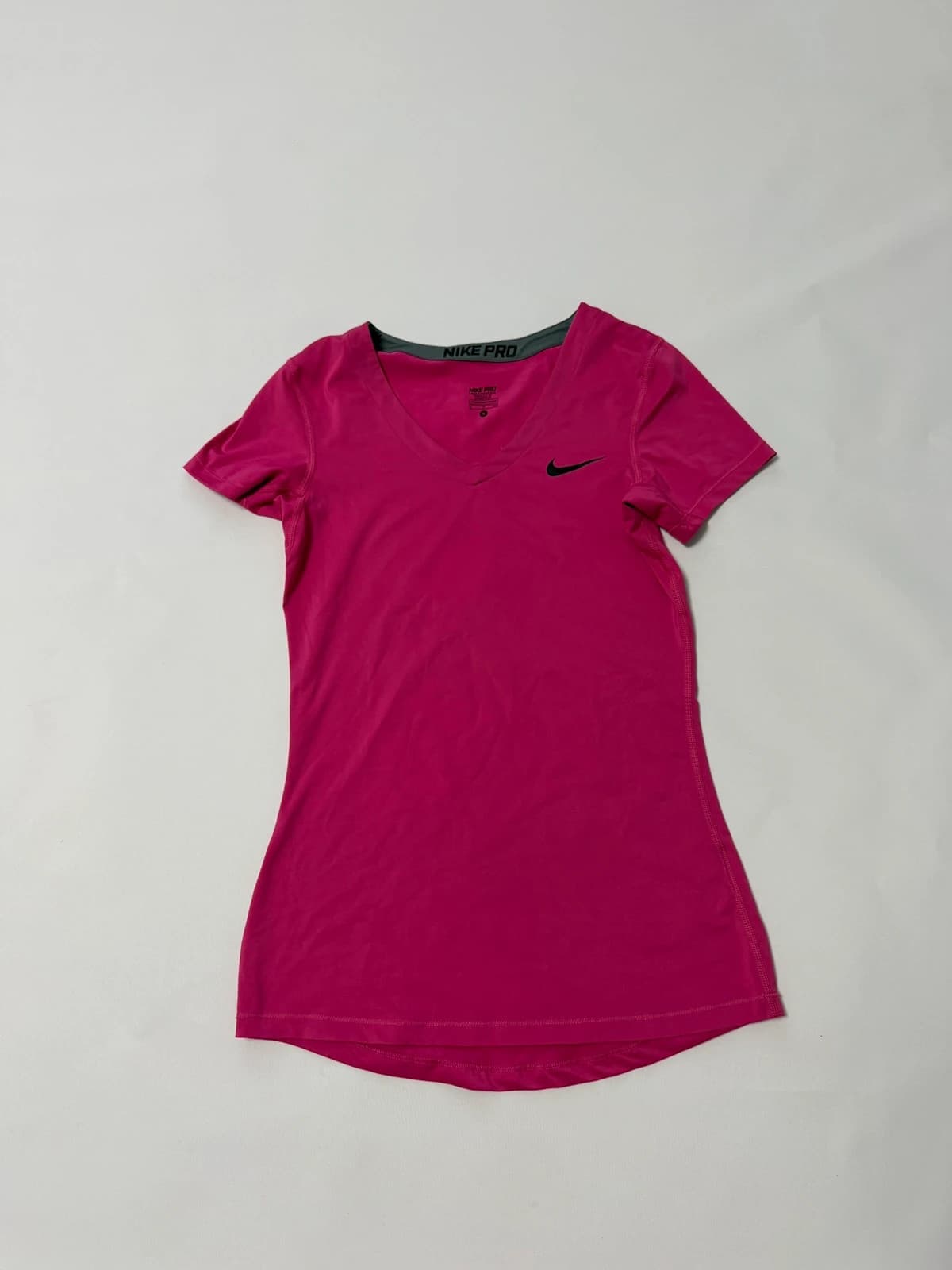 Nike Pro triko, velikost S — second hand, velmi dobrý