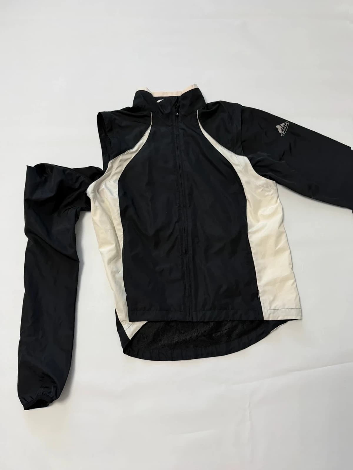 Vaude cyklistická bunda  / vesta, velikost 42 — second hand, velmi dobrý