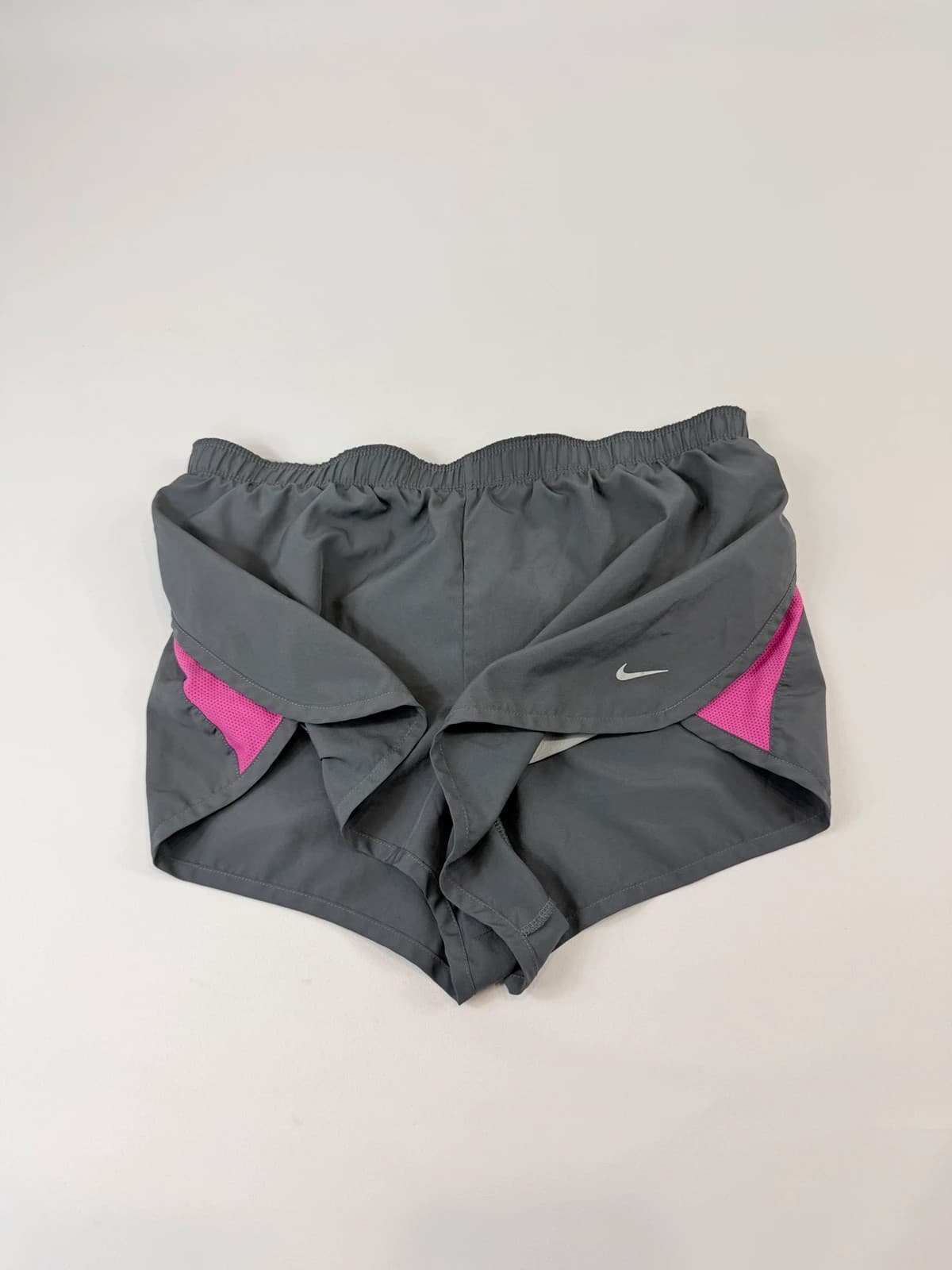 Nike kraťasy, velikost M — second hand, velmi dobrý