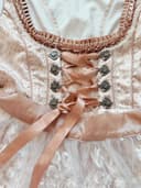 Bavorské šaty / dirndl / kroj Viva Couture, velikost 34 — second hand, velmi dobrý — detail 4