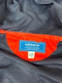 Adidas bunda, velikost S — second hand, velmi dobrý — detail 2