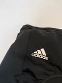 Adidas cyklistické kraťasy, velikost S — second hand, velmi dobrý — detail 2